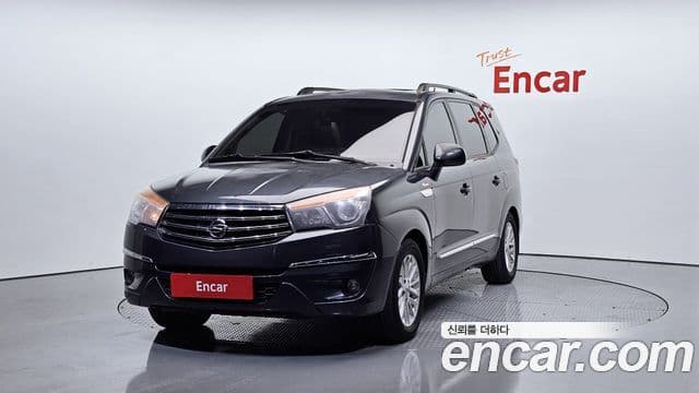 KG모빌리티(SsangYong) Korando 투리스모 4WD RT 9인승, 2014 1