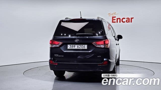 KG모빌리티(SsangYong) Korando 투리스모 4WD RT 9인승, 2014 4