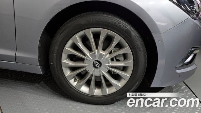 Hyundai LF Sonata LPI Smart(для людей с инвалидностью), 2015 все фото