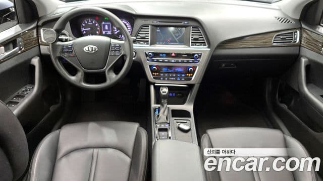 Hyundai LF Sonata LPI Smart(для людей с инвалидностью), 2015 7