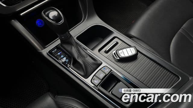 Hyundai LF Sonata LPI Smart(для людей с инвалидностью), 2015 9