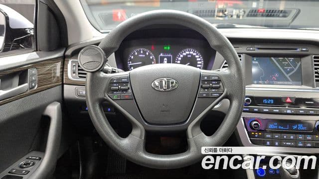 Hyundai LF Sonata LPI Smart(для людей с инвалидностью), 2015 14