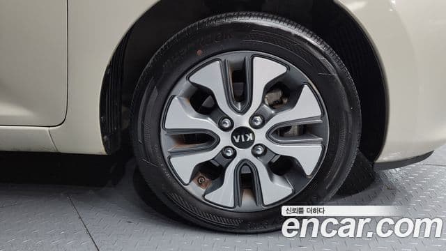 Kia The / новый New Morning Luxury, 2016 все фото