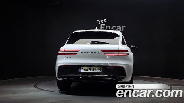 Genesis GV70, 2025 4