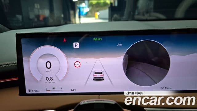 Genesis GV70, 2025 8