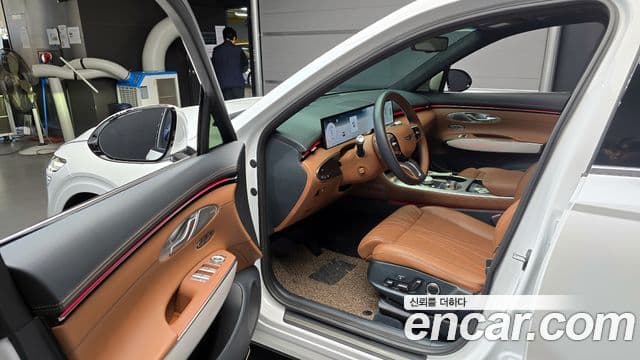 Genesis GV70, 2025 11