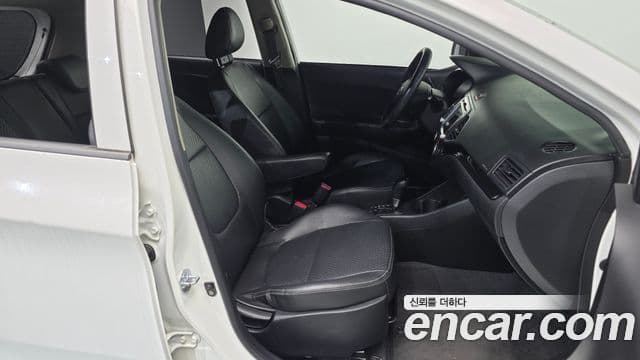 Kia All New Morning Luxury, 2012 11