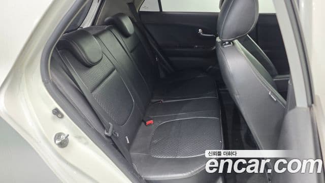 Kia All New Morning Luxury, 2012 12