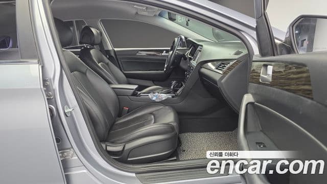 Hyundai LF Sonata 2.0 Smart, 2016 10
