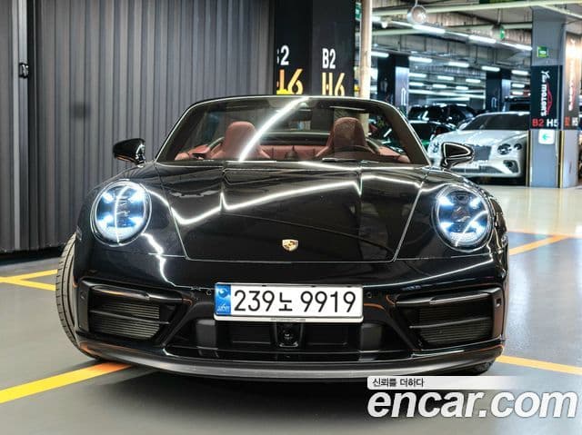 Porsche 911 (992) Carrera 4 GTS кабриолет, 2024 3