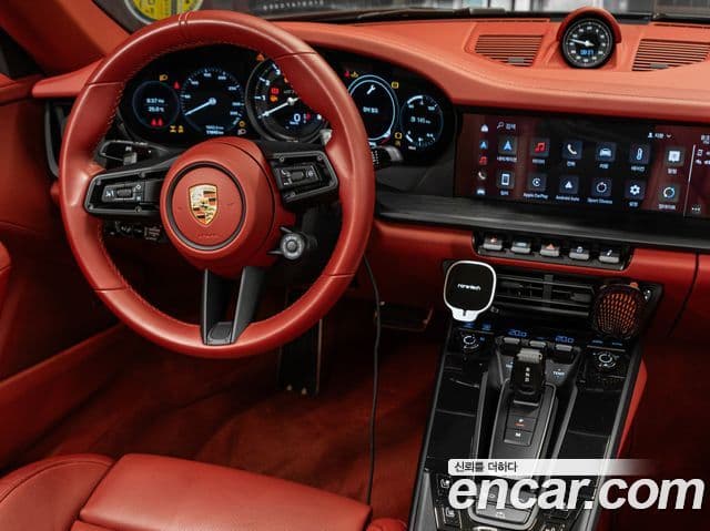 Porsche 911 (992) Carrera 4 GTS кабриолет, 2024 9