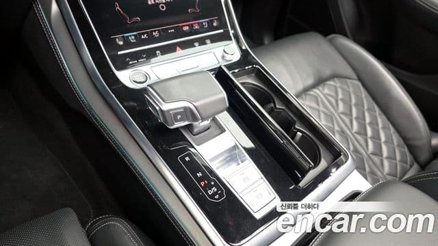 Audi Q8 (4M) Premium, 2022 9