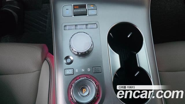 Genesis GV70, 2025 12