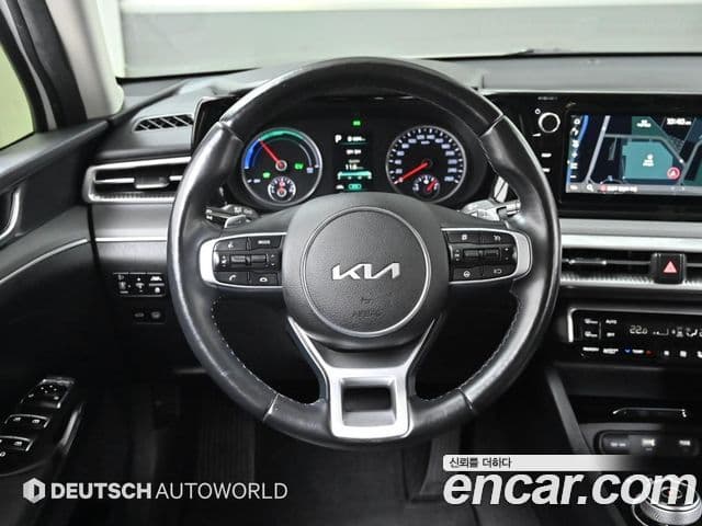 Kia K5 гибрид 3세대 Trendy, 2023 13