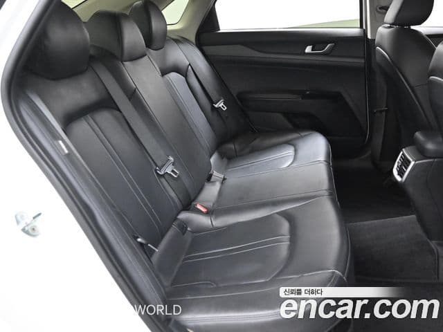 Kia K5 гибрид 3세대 Trendy, 2023 17