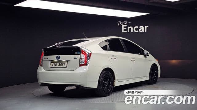 Toyota 프리우스 1.8 E, 2014 2