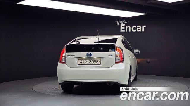 Toyota 프리우스 1.8 E, 2014 4