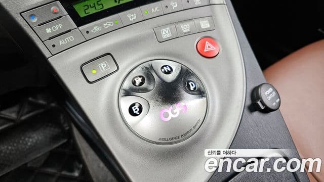 Toyota 프리우스 1.8 E, 2014 9