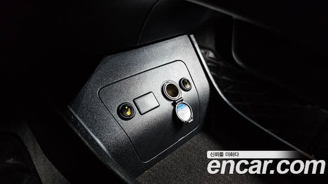 Toyota 프리우스 1.8 E, 2014 18