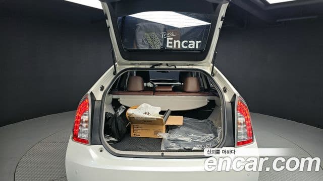 Toyota 프리우스 1.8 E, 2014 20