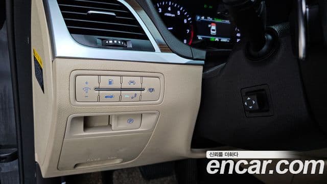 Genesis G80 Premium Luxury, 2017 18