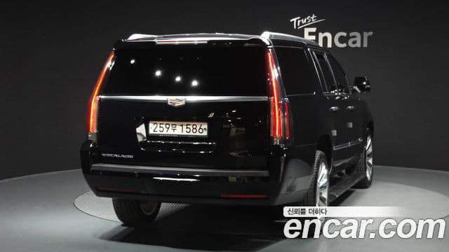 Cadillac Escalade 4세대, 2019 2
