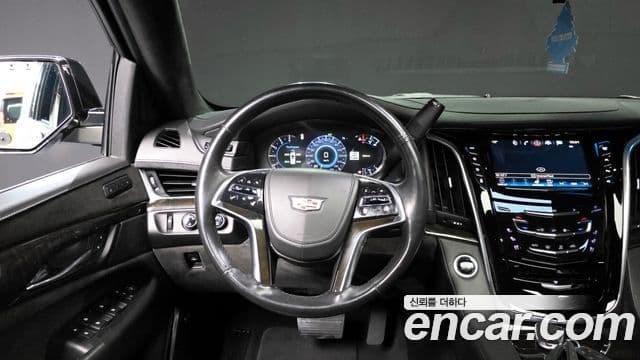 Cadillac Escalade 4세대, 2019 13