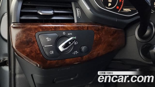 Audi A4 (B9) Premium, 2016 17