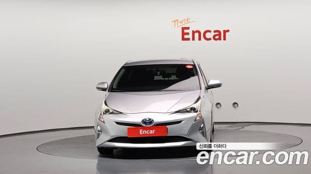 Toyota 프리우스 4세대 1.8 E, 2016 3