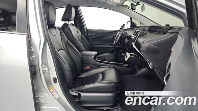 Toyota 프리우스 4세대 1.8 E, 2016 10