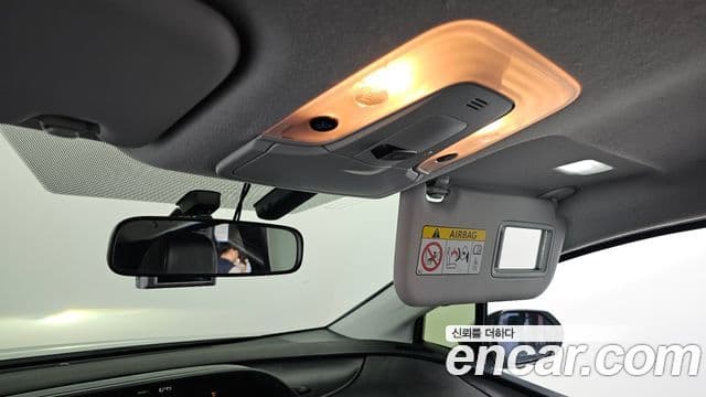 Toyota 프리우스 4세대 1.8 E, 2016 16