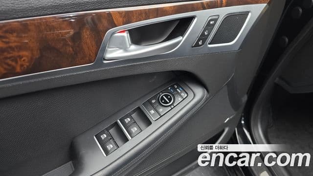 Hyundai Genesis DH Exclusive, 2014 17