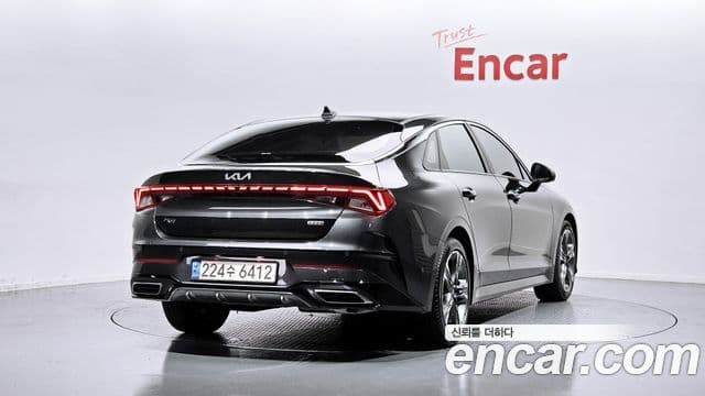 Kia K5 3세대 Signature, 2021 2