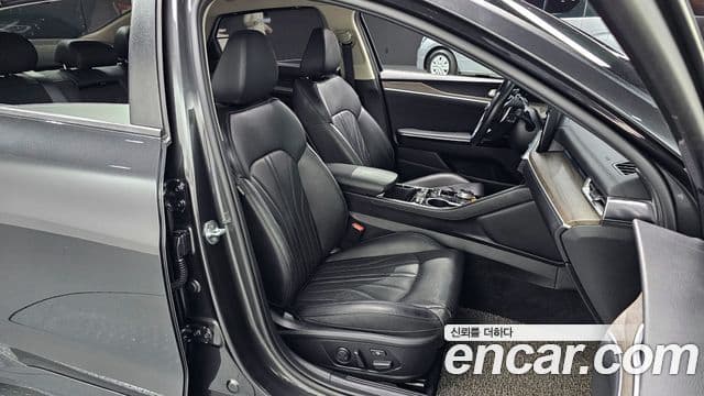 Kia K5 3세대 Signature, 2021 10