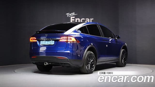 Tesla модель X Long Range, 2019 2