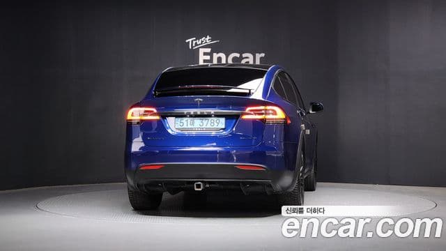 Tesla модель X Long Range, 2019 4