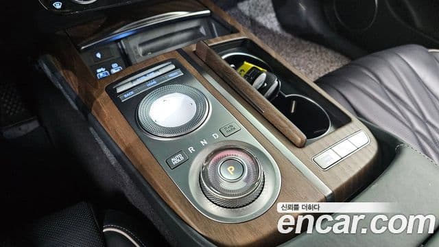Genesis electrified G80 (RG3) e-AWD, 2022 9