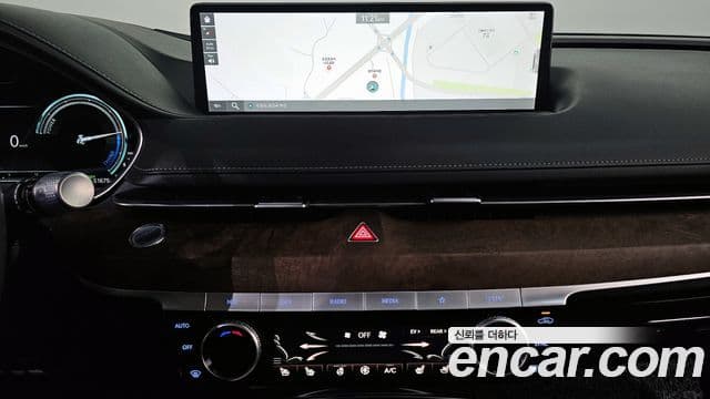 Genesis electrified G80 (RG3) e-AWD, 2022 14