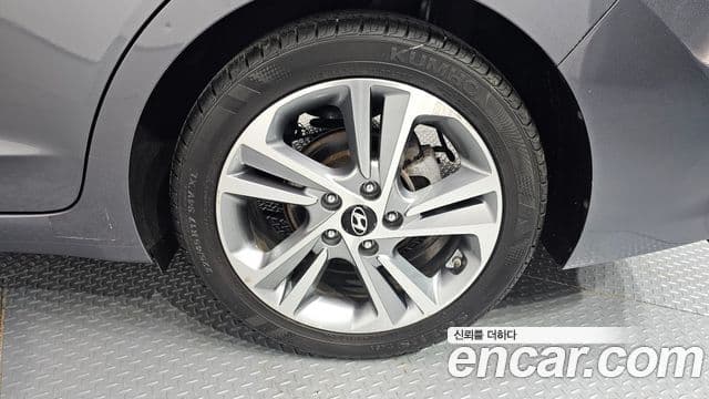 Hyundai Avante AD 1.6 GDI Value Plus, 2017 все фото