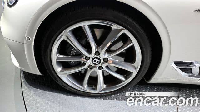Bentley Continental GT 3세대 4.0 GT Azure, 2023 все фото