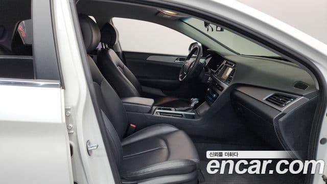 Hyundai LF Sonata Modern, 2016 11