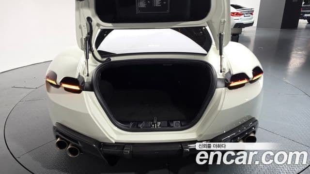 Ferrari 로마, 2023 20