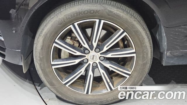 Volvo XC60 2세대 T8 Inscription, 2019 все фото