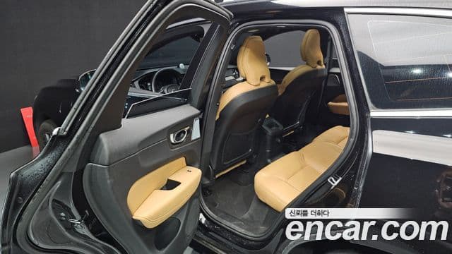 Volvo XC60 2세대 T8 Inscription, 2019 12