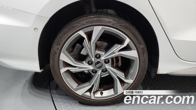 Audi A3 (8Y) Premium, 2023 все фото