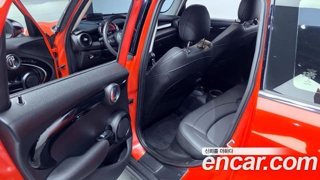 Mini Cooper 3세대, 2019 11