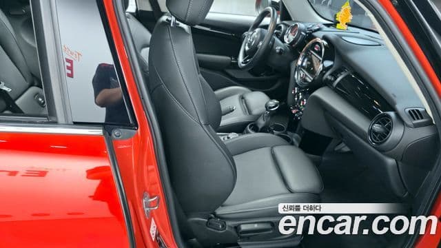 Mini Cooper 3세대, 2019 12