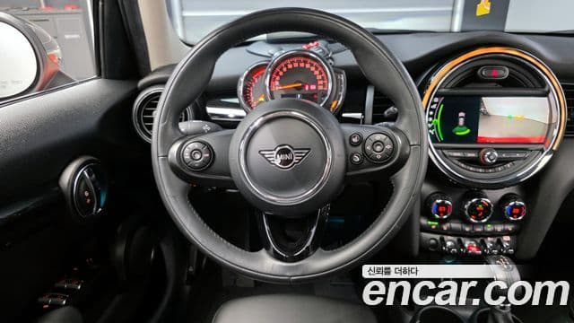 Mini Cooper 3세대, 2019 13