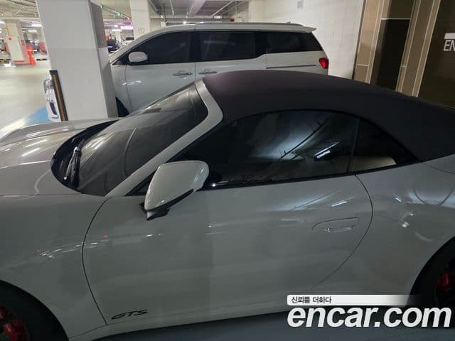 Porsche 911 (992) Carrera 4 GTS кабриолет, 2023 6