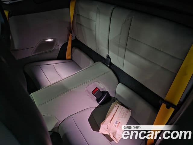 Porsche 911 (992) Carrera 4 GTS кабриолет, 2023 12